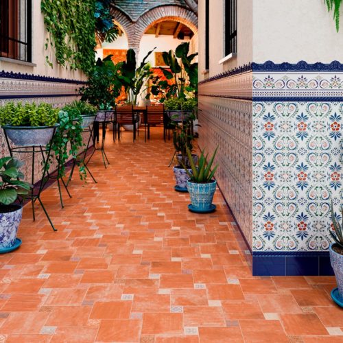 azulejo sevillano para patios colección GRANADA