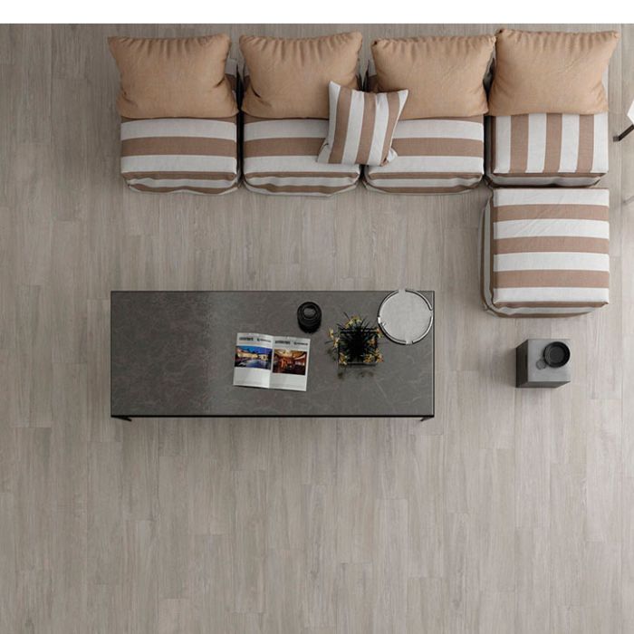 suelo porcelanico imitacion madera gris